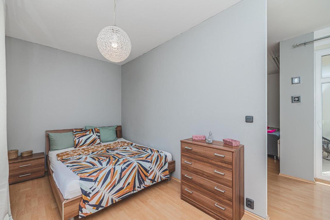 Hradec Králové °°°Carolina'S Modern Apartment °°° מראה חיצוני תמונה